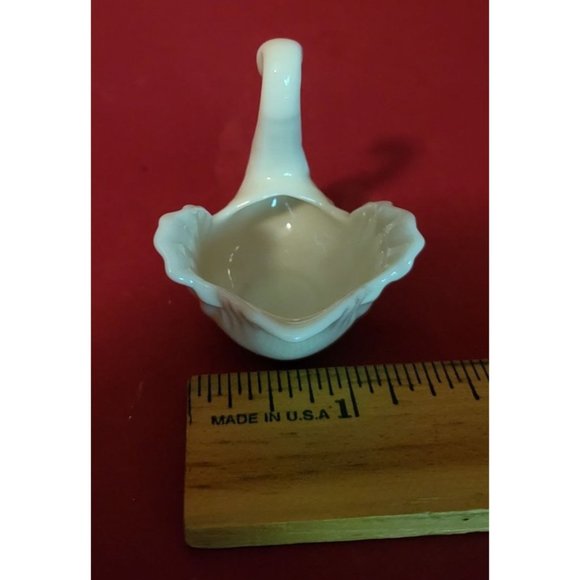 "To The Bride" Lenox Cream Swan - Picture 11 of 11